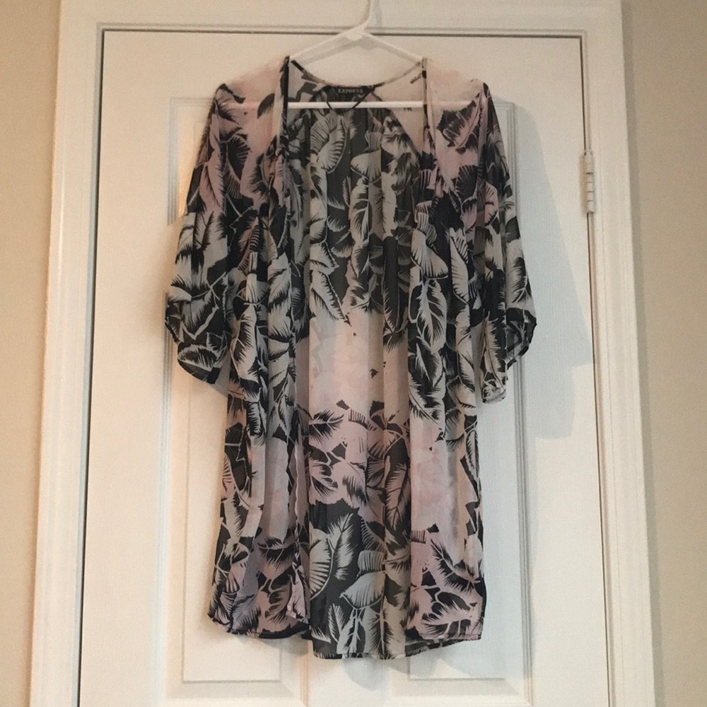 Express chiffon kimono! Gorgeous! Summer must!